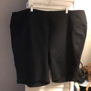 NWT: black active shorts